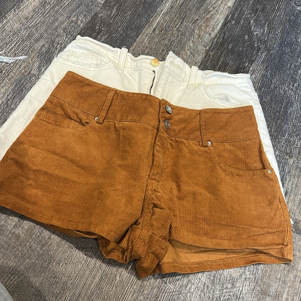 2 pair Shorts - Picture 2 of 16